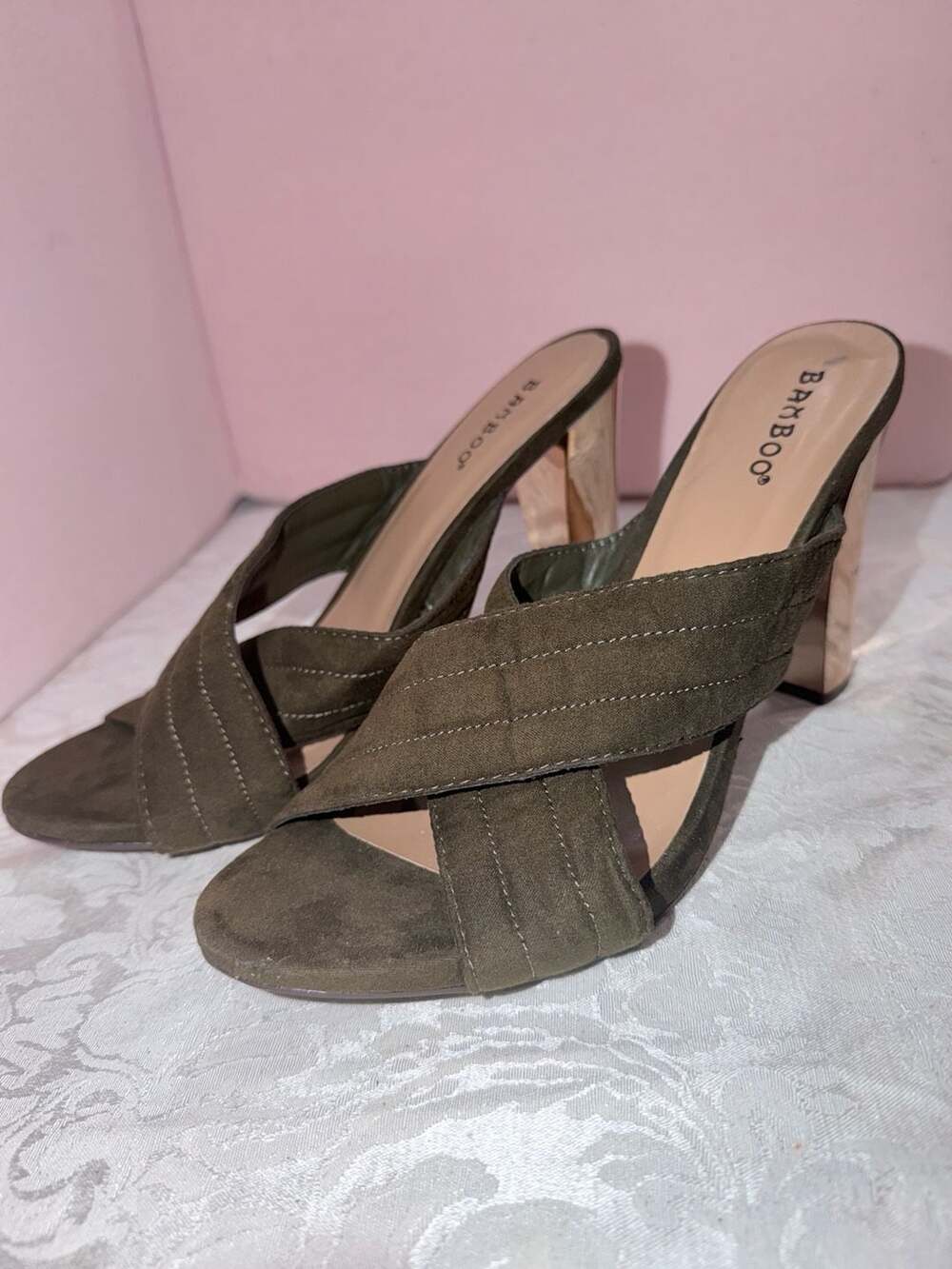 Bamboo Olive Green Suede Criss-Cross Strap Wooden Block Heel Mules Size 11